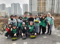 평택시 동삭동 새마을회, 봄꽃 심기 행사:경인투데이뉴스 ≪경인투데이뉴스≫ 평택시 동삭동 새마을회, 봄꽃 심기 행사