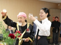 수원시립미술관 개막식에 매산양조장 만찬주 협찬 미술관과 지역 업체 간 동반 프로젝트:경인투데이뉴스 ≪경인투데이뉴스≫ 수원시립미술관... 