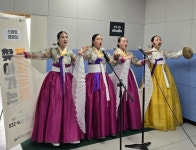 부천시, 어르신 위한 찾아가는 경로당 문화공연 펼쳐:경인투데이뉴스 ≪경인투데이뉴스≫ 부천시, 어르신 위한 찾아가는 경로당 문화공연 펼쳐