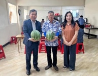 수원시 팔달구 지동, 초복 맞아 경로당에 수박 전달:경인투데이뉴스 ≪경인투데이뉴스≫ 수원시 팔달구 지동, 초복 맞아 경로당에 수박 전달