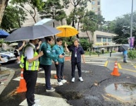 ˝안전이 최우선˝ 박강수 마포구청장, 도로 침하와 빗물펌프장 현장 점검:경인투데이뉴스 ≪경인투데이뉴스≫ ˝안전이 최우선˝ 박강수... 