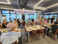 여수시 정가네 해물삼합·여수맥주 판매상사, 초복 맞아 어르신에 식사 대접:경인투데이뉴스 ≪경인투데이뉴스≫ 여수시 정가네 해물삼합... 