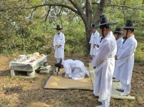 안산시, 향토 유산 제22호 팔곡당산 산신제 열고 안녕과 평안 기원:경인투데이뉴스 ≪경인투데이뉴스≫ 안산시, 향토 유산 제22호 팔곡당산... 