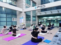 구리시 보건소, ‘우리동네 달빛 요가교실’ 성황리 마무리:경인투데이뉴스 ≪경인투데이뉴스≫ 구리시 보건소, ‘우리동네 달빛 요가교실’... 