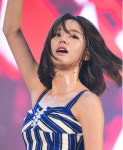 땀 흘리는 여자.jpg | FCO 인벤