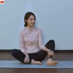 가생이닷컴>커뮤니티 > 방송/연예 게시판 > 요가하는 강민경 ~