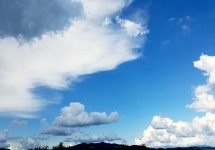 ☁🌫☁ 거짓말같은 하늘. 손오공이 내(사진)...더보기