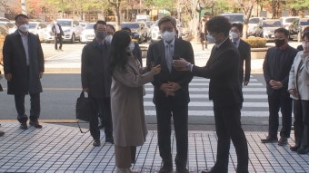 부산경남대표방송 KNN 박형준 시장 두번째 공판, 증인 출석 두고 공방 박형준 시장 두번째 공판, 증인 출석 두고 공방