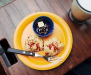 [텐바이텐 PLAYing] [아지트&]기존 공간의 가치를 재발견해 카페로 사용한 공간!