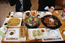 헤이리맛집 푸짐한 해물칼국수 - 위즐