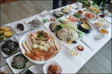 속초맛집 푸짐한 대게 - 위즐
