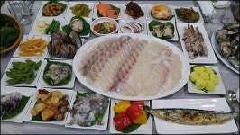 여수맛집 푸짐한 스끼다시와 회 용궁횟집 - 위즐