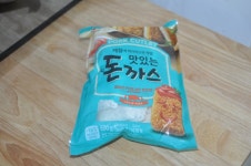 CJ 케첩에 찍어 먹으면 정말 맛있는 돈까스 - 위즐