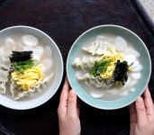 [더 그릇(The gurut)]좋은 의식주 문화를 함께 키워가는 건강 및 행복 공동체, 꽃피는 아침마을 [A23]