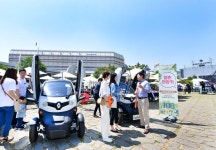 르노삼성차, 부산 일자리 축제에 ‘청춘희망카’ 트위지 전시 - 오토헤럴드 르노삼성차, 부산 일자리 축제에 ‘청춘희망카’ 트위지 전시