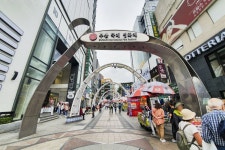 별별여행 > 부산BIFF광장 | 별별시장&별별여행 ┃ 여행문화의 새로운 트렌드를 만들다 별별여행 > 부산BIFF광장