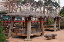 [생생포토] 상동 한옥마을 정자 초가지붕 새단장 :: 부천타임즈