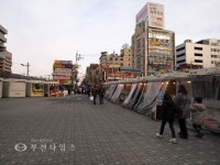 [카메라고발]부천시 노점상 정비 눈 가리고 아옹 :: 부천타임즈