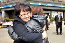 [생생포토]마들역에서 주민들과 파이팅 외치는 김지선 :: 부천타임즈