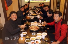 부천시청구내식당운영위원회 | 김만수 시장 "오리고기 안심하고 드세요" :: 부천타임즈