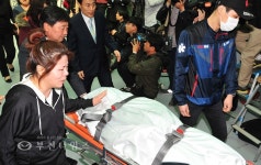 [생생포토]고려대 안산병원으로 안치되는 단원고 학생 :: 부천타임즈