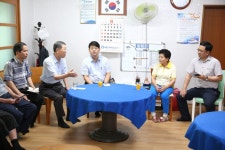이한규 부천시 부시장, 무더위 쉼터 현장 방문 :: 부천타임즈