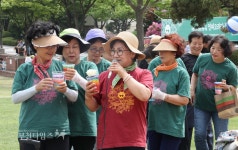 장미꽃 뿌리며 인피오라타꽃길 축제 폐막 :: 부천타임즈