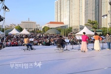 [생생포토] 중앙공원,다락데이 희망 콘서트 유명가수 총출동 :: 부천타임즈
