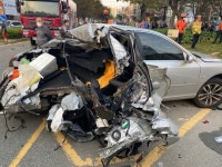 [영상] 해운대 `7중 추돌` 포르쉐…`앞서 사고 2번 내고 달아나던 중` - 부산일보 [영상] 해운대 7중 추돌 포르쉐…앞서 사고 2번 내고 달아나던... 