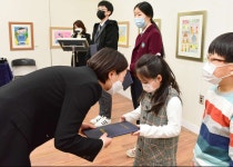 소개 > 부산진구홍보 > 구정갤러리 > 부산진구 제29회 초중고생 그림그리기 및 문학백일장 시상식 및 우수작품전시회 개최 | 부산 진구청