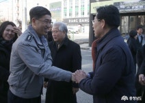 충청남도 열린도지사실 활동 사진첩 - 충남.넷