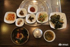 사는이야기 - 미더유 맛집 솔내음의 가죽비빔밥 - 충남넷 미디어 미더유 맛집 솔내음의 가죽비빔밥