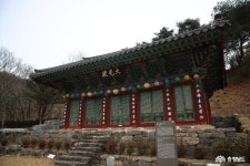 문화 - 금산의 마음이 편안해지는 느낌의 사찰 신안사 - 충청남도 금산의 마음이 편안해지는 느낌의 사찰 신안사