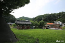 사는이야기 - 공주 소학동의 효자비에서 효의 의미를 다시 새겨보다 - 충청남도 공주 소학동의 효자비에서 효의 의미를 다시 새겨보다