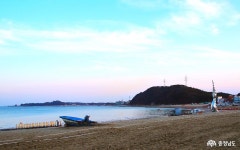 통통충남 - 일출과 일몰을 한 곳에서 볼 수 있는 당진 왜목마을 - 충남도청 미디어 일출과 일몰을 한 곳에서 볼 수 있는 당진 왜목마을