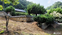 사람들 - 서울 노량진 사육신묘 외에 논산에도 성삼문묘가 있다. - 충청남도 서울 노량진 사육신묘 외에 논산에도 성삼문묘가 있다.