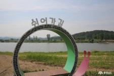 > > >충남관광 충남관광