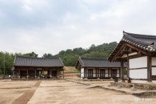 여행 - 돈암서원부터 수락산 정상까지 솔바람길 따라 걷기 - 충청남도 돈암서원부터 수락산 정상까지 솔바람길 따라 걷기