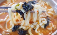 사는이야기 - 40년 가까이 손맛을 이어오는 김치칼국수 명가, 시골손칼국수 - 충청남도 40년 가까이 손맛을 이어오는 김치칼국수 명가... 