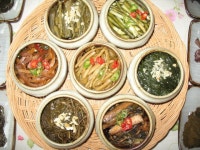 먹거리 - 집 앞 텃밭에서 따낸 쌈채류로 맛을 내는 진정한 시골밥상 - 충청남도 집 앞 텃밭에서 따낸 쌈채류로 맛을 내는 진정한 시골밥상