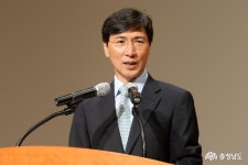 도정뉴스 - “21세기 새 질서 자율성에서 길 찾아야” - 충청남도 “21세기 새 질서 자율성에서 길 찾아야”