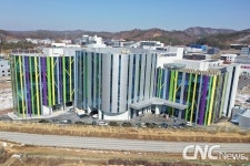 블라인드 | 씨앤씨인터내셔널 뉴스