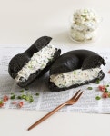 커피빈 소식 | COFFEE BEAN KOREA 2022 06 Bacon Scallion Cream Cheese Bagel