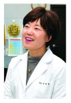 CTN - 확실하고 진실된 뉴스!-서산 밝은약국 이선영 약사, 10년간 성금...기부천사 서산 밝은약국 이선영 약사, 10년간 성금...기부천사