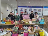 CTN - 확실하고 진실된 뉴스!-셀라유치원, 소외계층을 위한 성탄절 선물꾸러미 기탁 셀라유치원, 소외계층을 위한 성탄절 선물꾸러미 기탁