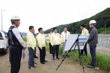 CTN - 확실하고 진실된 뉴스!-정도희 의장, 광기천 방문 집중호우에 따른 예방 계획 등 청취 정도희 의장, 광기천 방문 집중호우에 따른 예방 계획... 