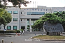 구미시, ‘한책 하나구미 운동’ 올해의 책 시민 추천 [데일리대구경북뉴스] 구미시, ‘한책 하나구미 운동’ 올해의 책 시민 추천