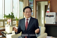 엄태항 봉화군수,  새내기공무원 워크숍 특강 참석