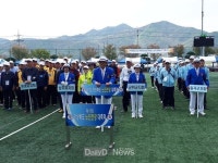 “경북 23개 시·군 어르신들 김천에서 건강·젊음 과시!” [데일리대구경북뉴스] “경북 23개 시·군 어르신들 김천에서 건강·젊음 과시!”
