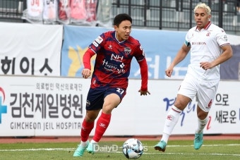 김천상무, 부천 꺾고 선두로 도약한다! [데일리대구경북뉴스] 김천상무, 부천 꺾고 선두로 도약한다!
